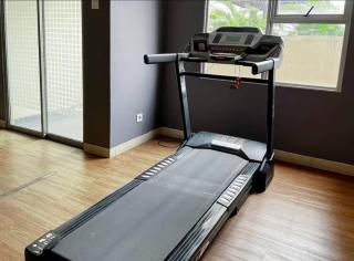 Modern Belmont Apt Studio Pool, Gym & Wifi - 6