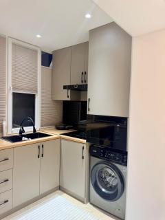 Firdausi Center Premium Apartment - 9