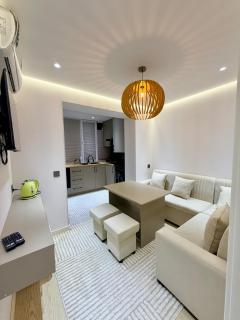 Firdausi Center Premium Apartment - 4