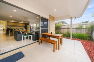 Tropical Ocean Vibe Retreat Fully Air-Con Home - 3