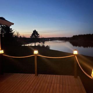 Private Waterfront Getaway - 8