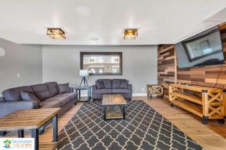 Ultimate Mountain Stay 6BR Home Near Skiing & Hiking - 9