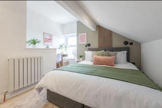 Stylish 2-Bedroom Apartment Near Leeds Centre - 3