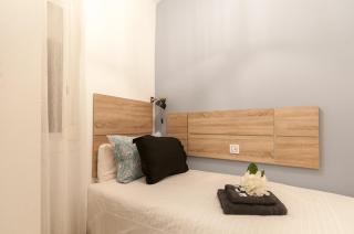 Quiet Central 2BR for 3 - 6