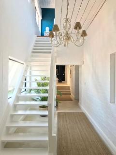 Best of Both! Mountain and Sea View Home. - 2