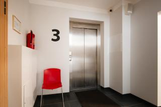 Urban Terracotta Studio in City Center - 6