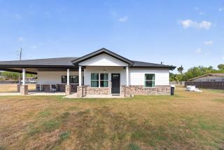 Modern Brownsville Duplex Near SPI and Downtown - 9