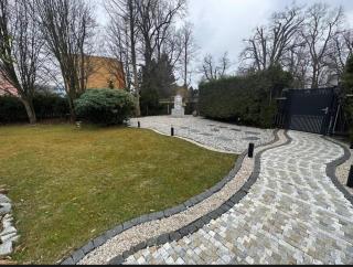 Spacious Retreat on the Outskirts of Prague - 3