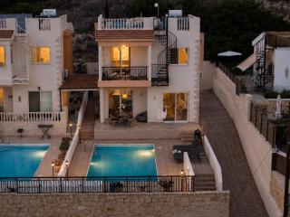 Villa Parea 2 bedroom villa in Peyia - 0