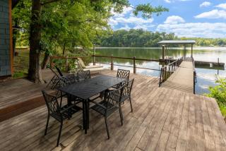 Luxury Lake House w Dock & Game Room - 8