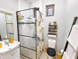 Azur Maurice Cozy Room with Private Bathroom - 7