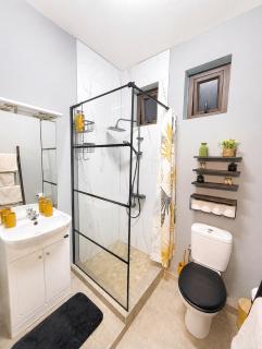 Azur Maurice Cozy Room with Private Bathroom - 6