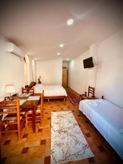 DYLA Guest House - 4