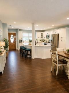The Manatee House - 6