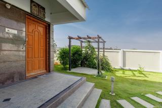 JhilMil Escape VillaPool2BHK1hr Koramangala HSR - 4