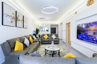 signature luxe apartment - 4