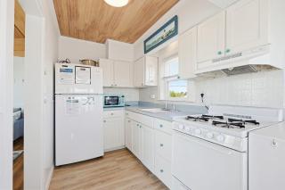 Beach Home With Beautiful Ocean Views - Dennis - 5