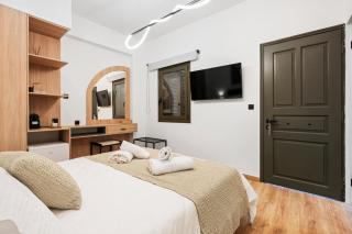 Porto Vathi Suites - 8