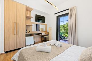 Porto Vathi Suites - 2