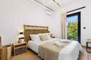 Porto Vathi Suites - 1