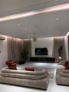 Unique & Stylish 4-Bedroom Apartment - 1