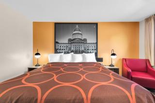 Super 8 by Wyndham Siloam Springs - 4