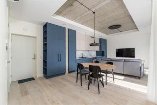 Light- Filled Flat with Balcony in a Heart of Kaunas - 5