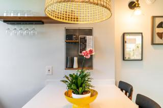 The Palms Coconut Grove 1 bedroom condo includes parking - 6