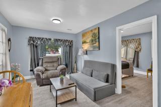 Cozy Private Home w Fire Pit Near Downtown - 9
