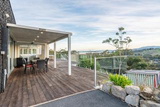 Golden Hours - Serene Bushland Outlook & Outdoor Spa - 9