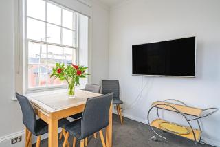 Steeple Peep - Stay in the Historic Heart of Hobart - 7