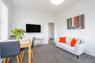 Steeple Peep - Stay in the Historic Heart of Hobart - 5