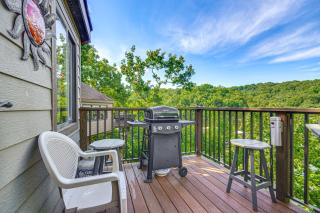Resort Villa on Lake of the Ozarks! Family Fun Hub - 0