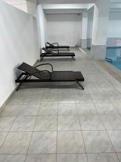 Luxurious Earth-Tone 1 Bedroom Gym Heated Pool WIFI - 4