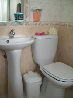 Pacheco's Guesthouse - Lagos - 7