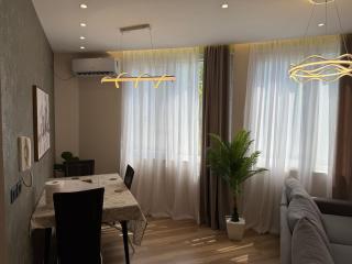 Damian House Luxury - 2