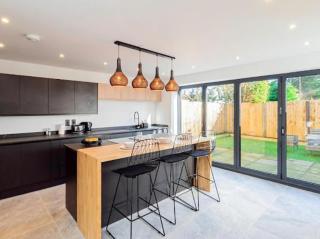 Sleeps 8 Long Stay Discounts Park-side Lodge - 1