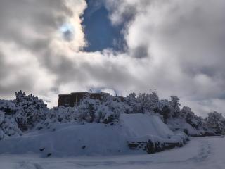 Inn the Sky Guest House Sleeps 4 Firepit - 4