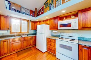 Hilltop Getaway - 1