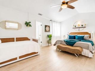 Classy Bohemian Beach Cabana- Close to Beach - 7