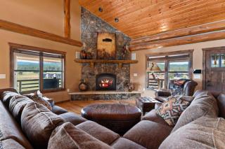 Reunion Lodge - 3