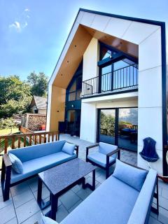 Modern cabin with stunning mountain views - 6