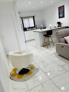 The Villa Golden Dream Suites - 1