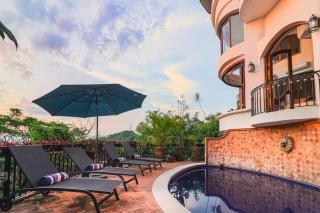 Alta Vista Luxury Villa & Sunset Views - 0