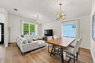 Austin Home with King bed and Bunk room - 7