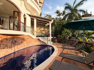 Alta Vista Luxury Villa & Sunset Views - 5