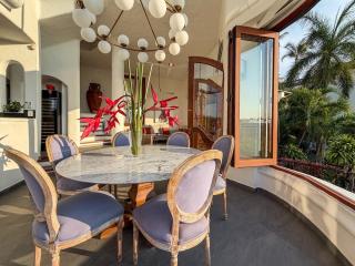 Alta Vista Luxury Villa & Sunset Views - 1