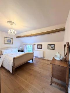 Herefordshire Farmhouse 5-bed near Much Cowarne - 5