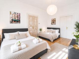 Old Town Suite - 7