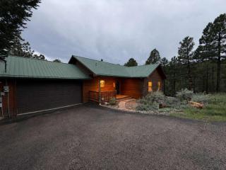 Peaceful Redwood Retreat Cabin with Hot Tub & Incredible Forest Views - 5